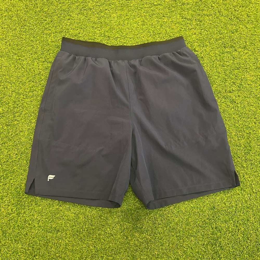 Fabletics Mens Navy Blue Active Training Shorts Size Medium Elastic Waist 7in
